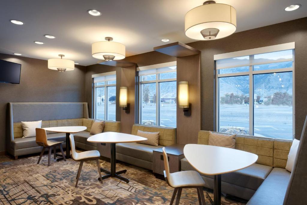 Posezení v ubytování Residence Inn by Marriott Provo South University