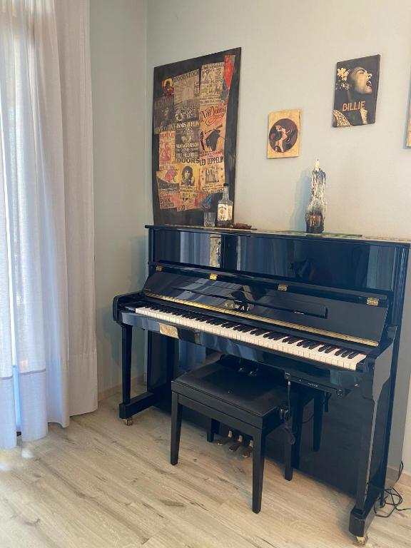 Fotografie z fotogalerie ubytování Hammer House v destinaci Porlezza