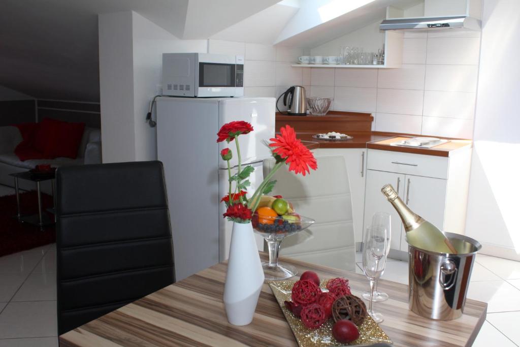 Apartments Villa Lili - 12