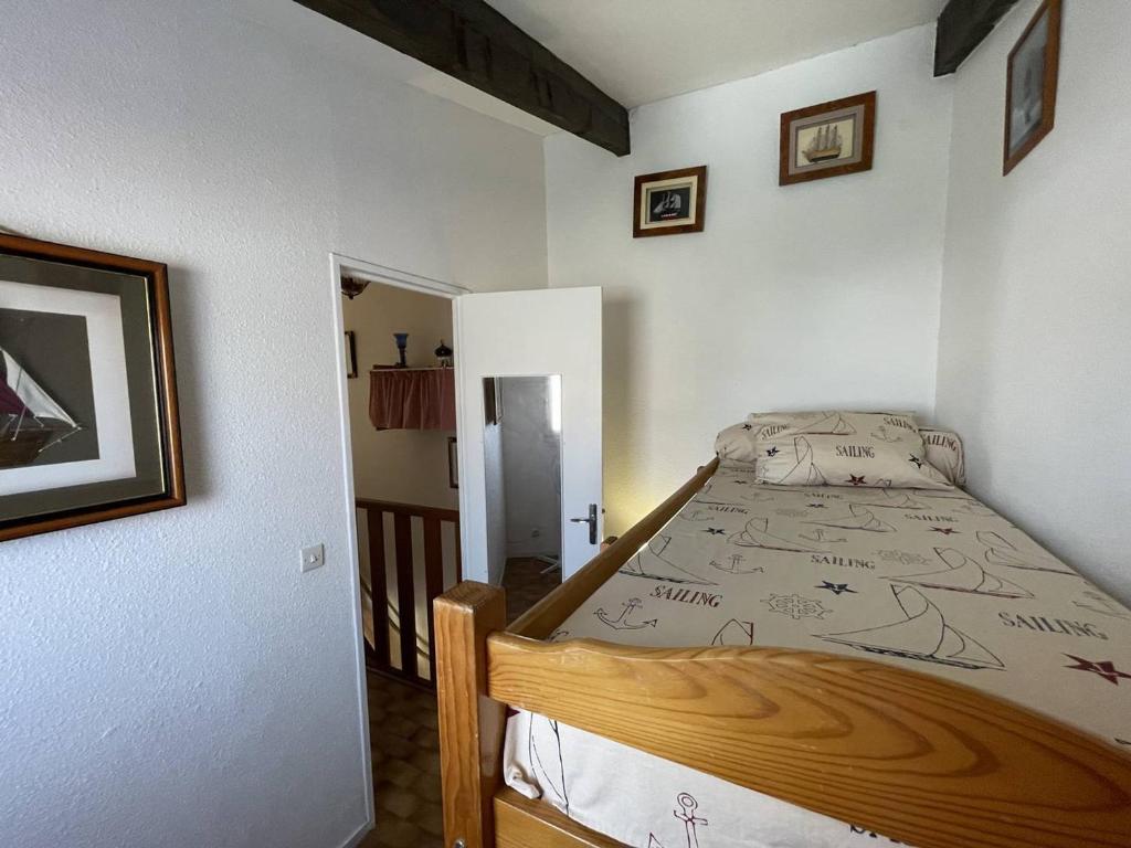 Zdjęcie z galerii obiektu Pavillon T3, Piscine, Cours Privée, Proche Plage et Commerces, Animaux Admis, Parking Sécurisé - FR-1-106-53 w mieście Saint-Cyprien