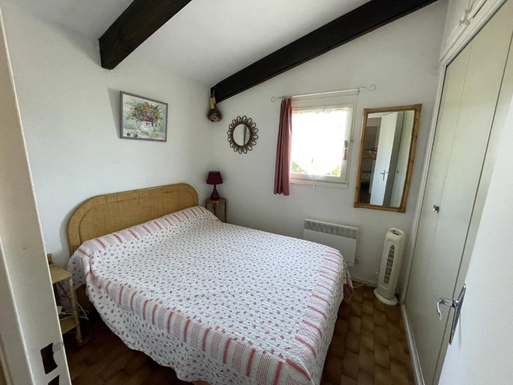Zdjęcie z galerii obiektu Pavillon T3, Piscine, Cours Privée, Proche Plage et Commerces, Animaux Admis, Parking Sécurisé - FR-1-106-53 w mieście Saint-Cyprien