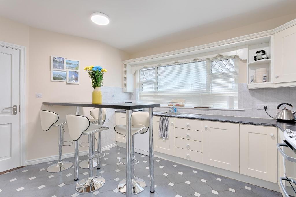 Silver Sea - Double Room With Private Bathroom