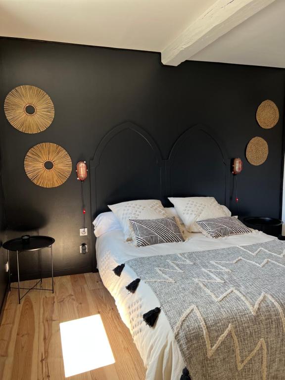 Le Cèdre 1830 Maison d'hôtes de charme et spa - Double Room With Private Bathroom
