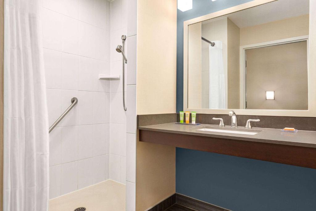 Wyndham Garden Niagara Falls Fallsview - Resim 33