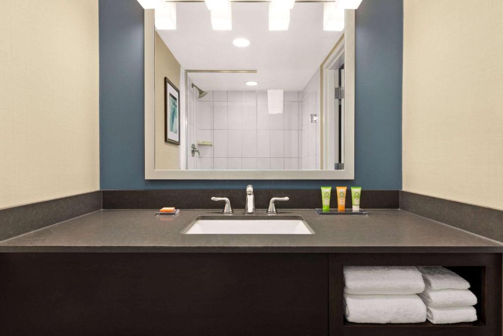 Wyndham Garden Niagara Falls Fallsview - Resim 36