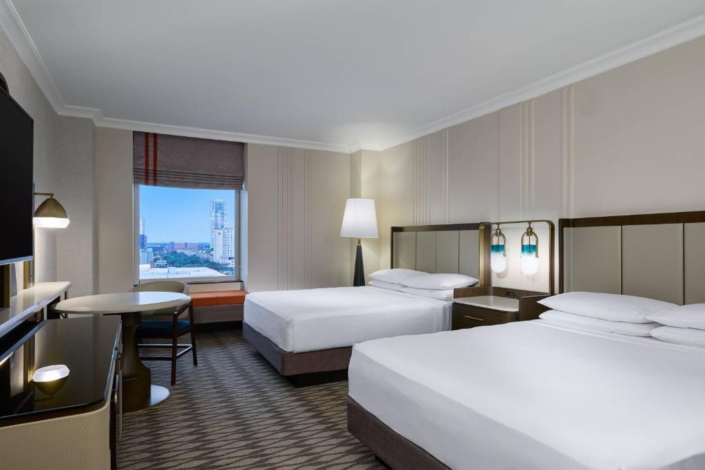JW Marriott Houston by the Galleria - King Room With Adapted Tub - Mobility And Hearing Accessible