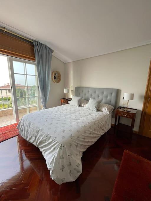 Fotografie z fotogalerie ubytování Villa overlooking Cies Islands v destinaci Vigo