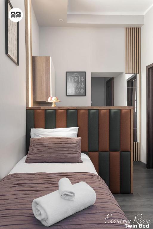 PLATINUM SUITES