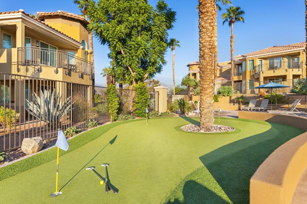Golf v hotelu nebo okolí