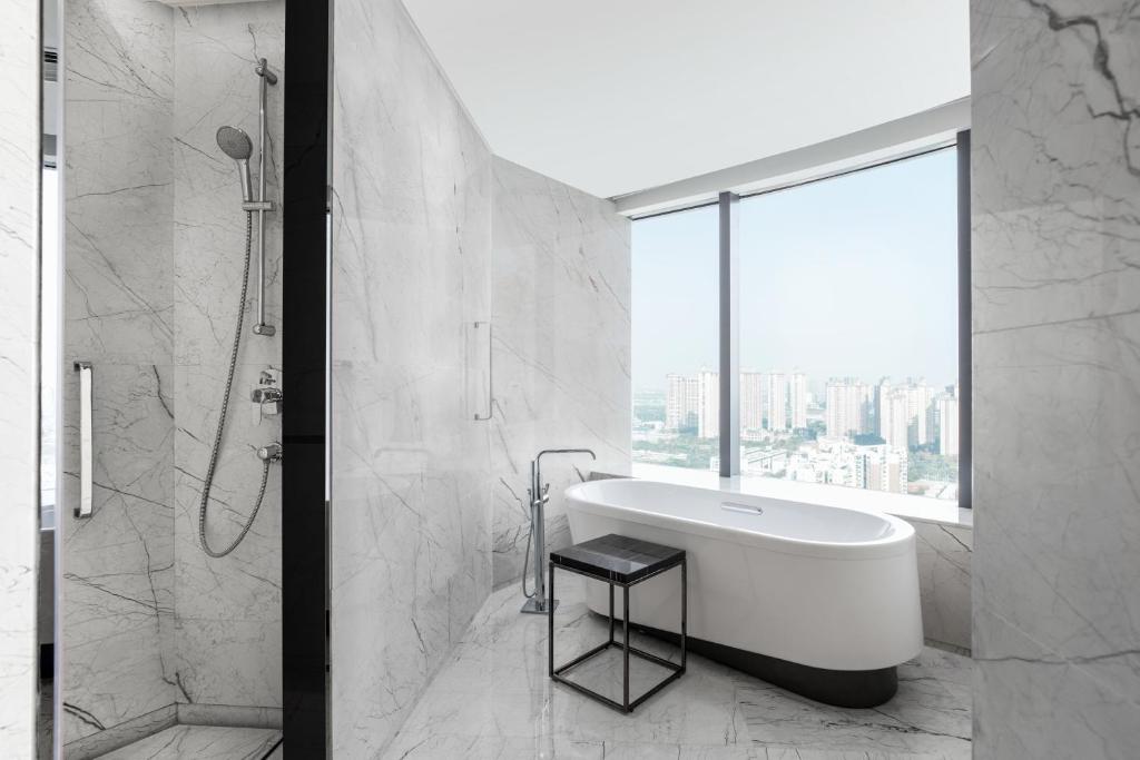 Koupelna v ubytování Shunde Marriott Hotel