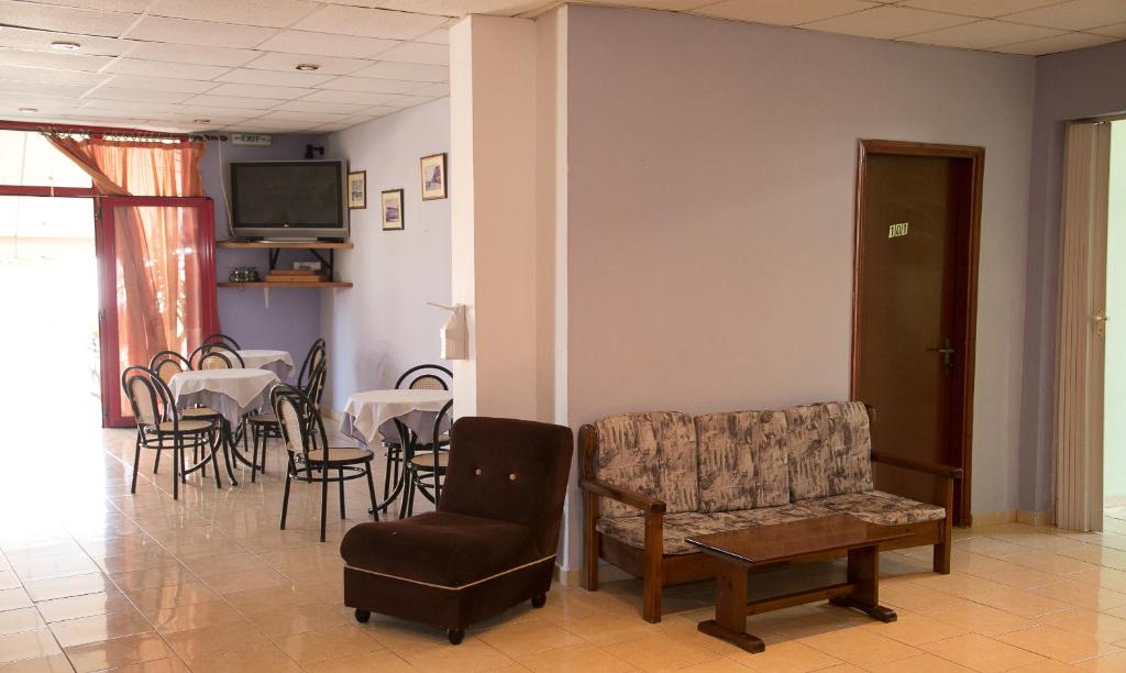 Posezení v ubytování Petania Hotel & Apartments
