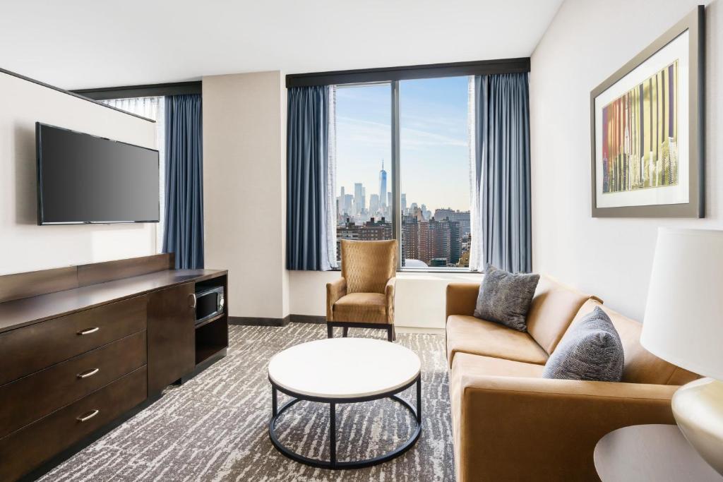 Fairfield Inn & Suites by Marriott New York Midtown Manhattan/Penn Station,  New York – Updated 2023 Prices