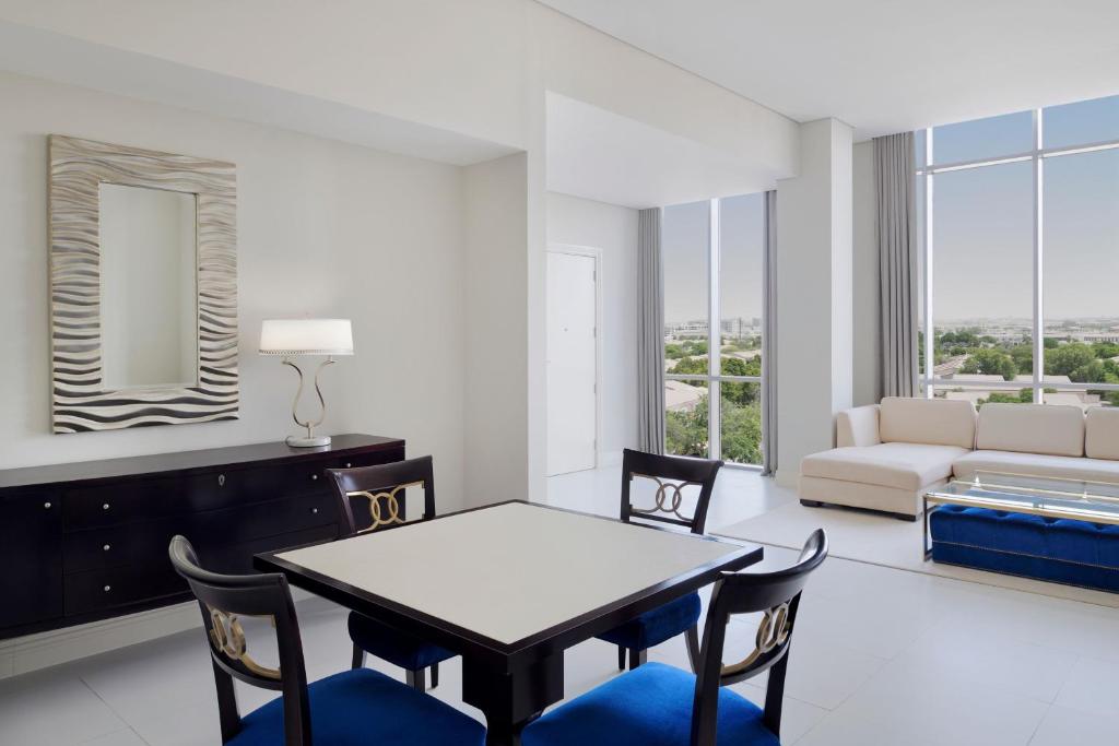 Delta Hotels by Marriott Dubai Investment Park - Resim 36