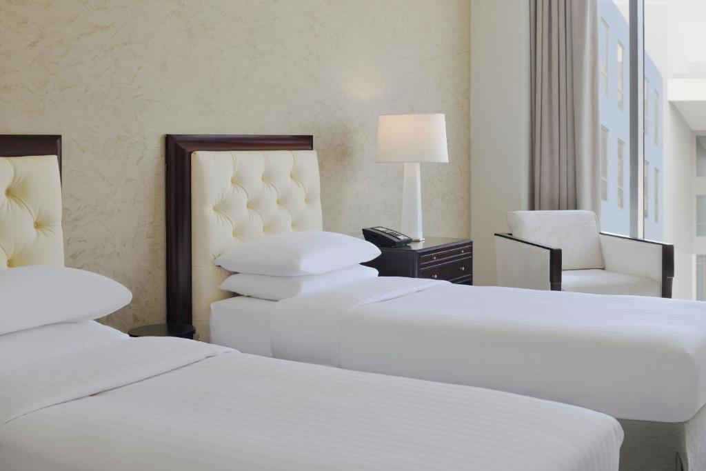 Delta Hotels by Marriott Dubai Investment Park - Resim 31