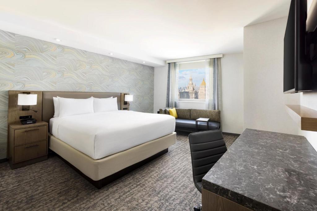 Residence Inn New York Downtown Manhattan/Financial District - Corner City View Studio, Larger Studio, 1 King, Skyline View