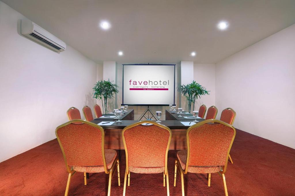 Konferenční prostory v ubytování favehotel Simpang Lima - Semarang