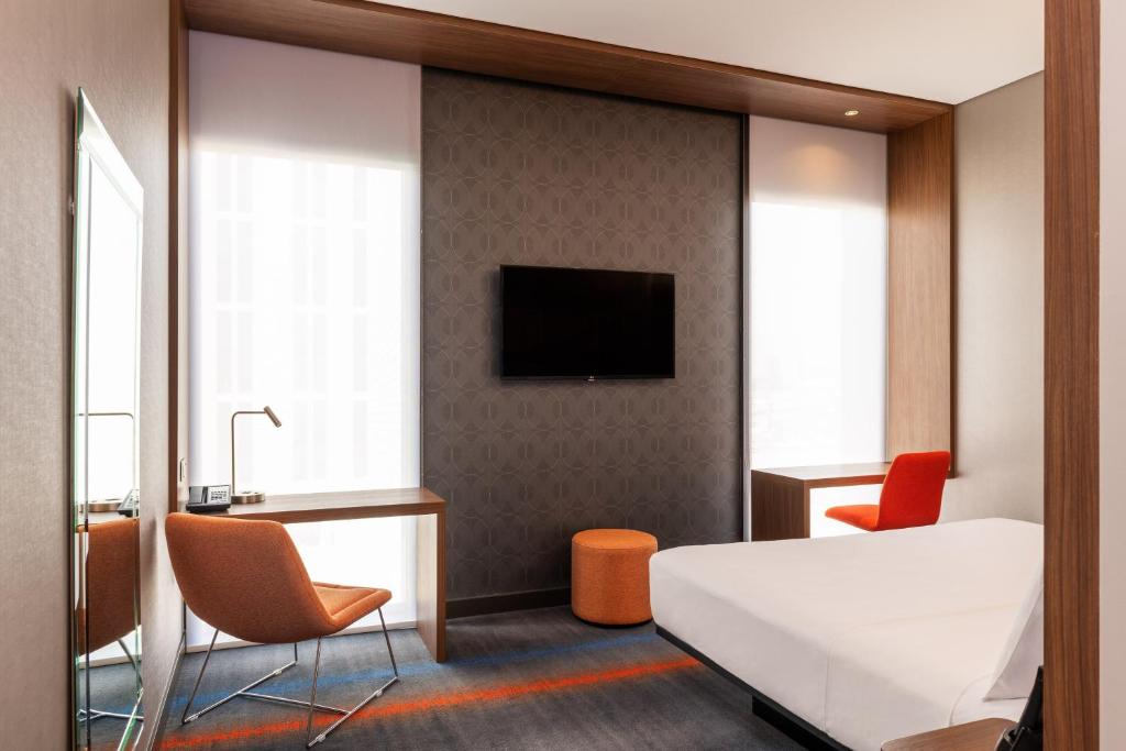 Aloft Me'aisam, Dubai - Resim 13