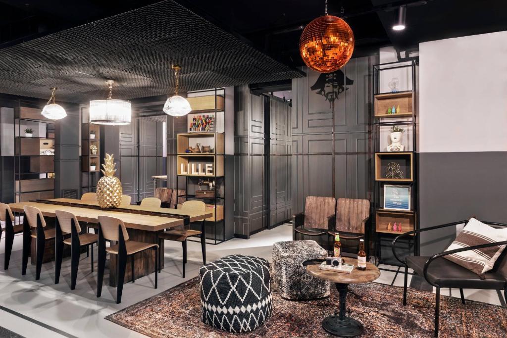 Moxy Lille City - Resim 5