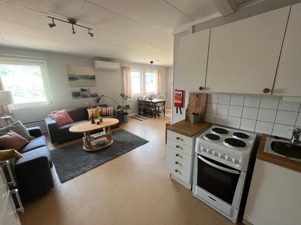 Kuchyň nebo kuchyňský kout v ubytování Långrösta 48-49, Appartementen in Hagfors