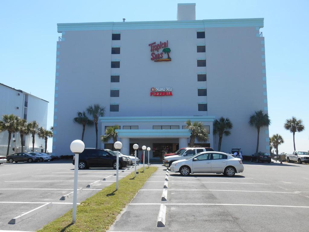 Tropical Seas Hotel - 