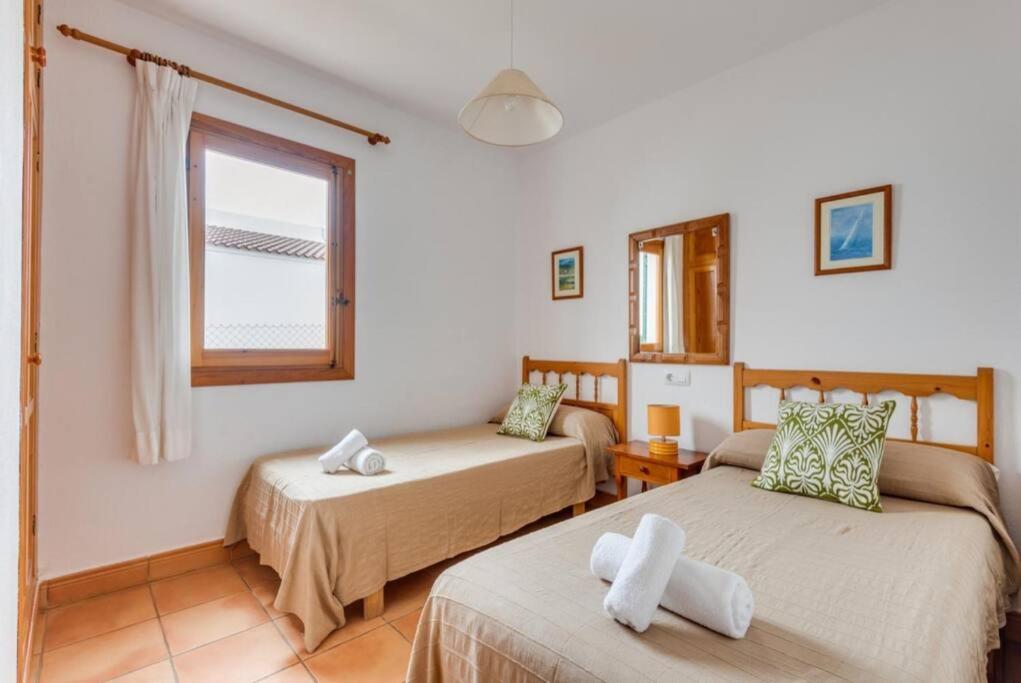 Fotografia z galérie ubytovania Villa Mar. En Ciudadela Menorca v destinácii Cala'n Bosch