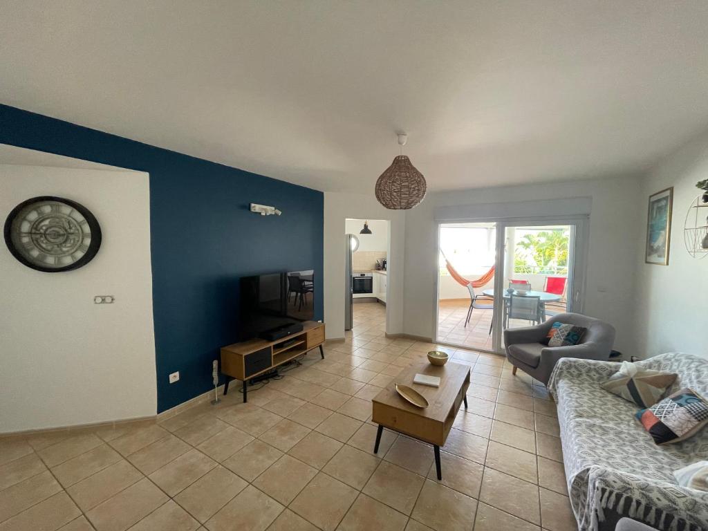 Posezení v ubytování T3 Spacieux aux 3 ILETS Terrasse Vue Mer