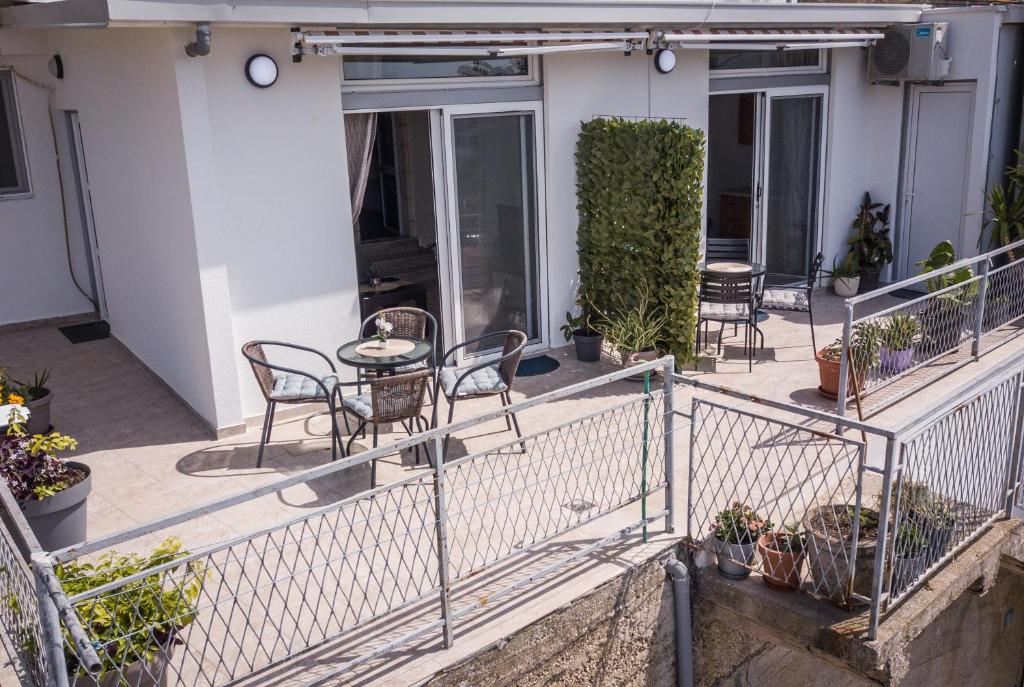Balkón nebo terasa v ubytování Apartments Jelena Ulcinj