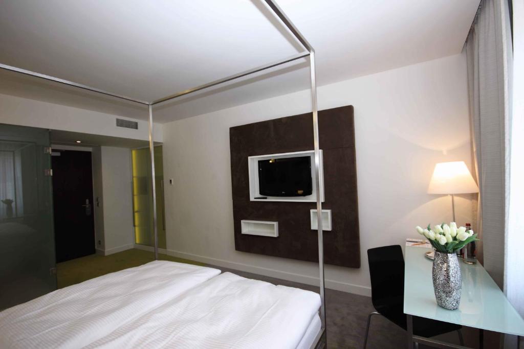 Pure White - Resim 26