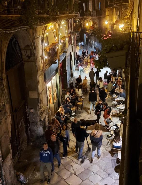 San Francesco Rooms and Apartment with Terrace in Palermo Locazione Turistica - Apartment With Terrace