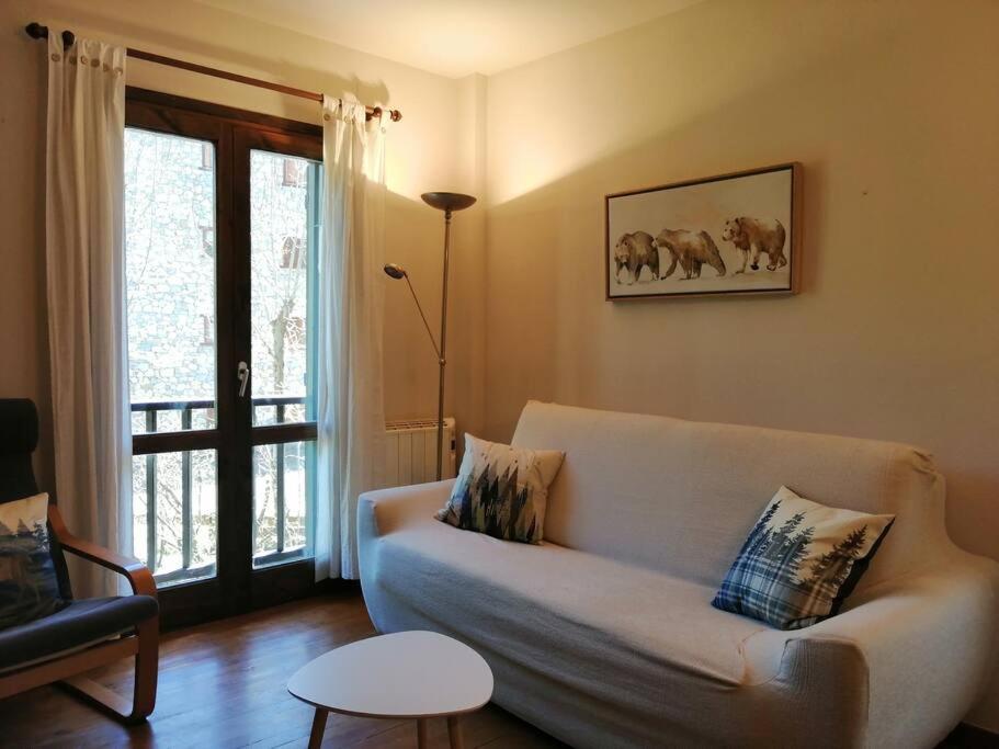 Posezení v ubytování Amplio apartamento con jardín y piscina Herbasabina 5