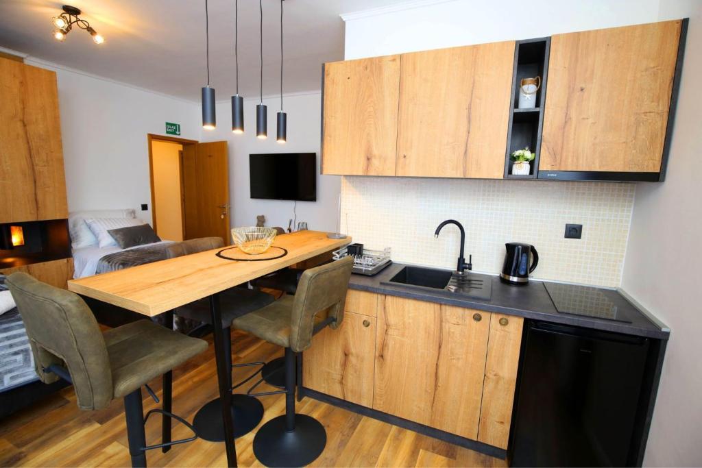 Apartmani Krka Rooms - 17