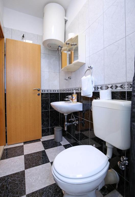 Apartmani Krka Rooms - 11