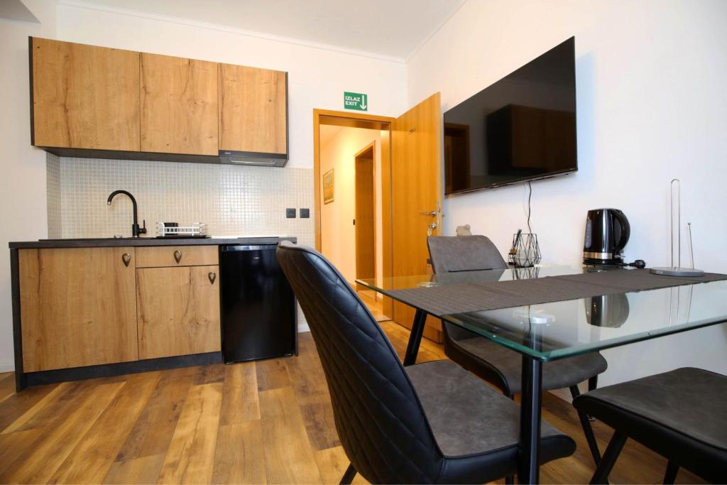 Apartmani Krka Rooms - 6