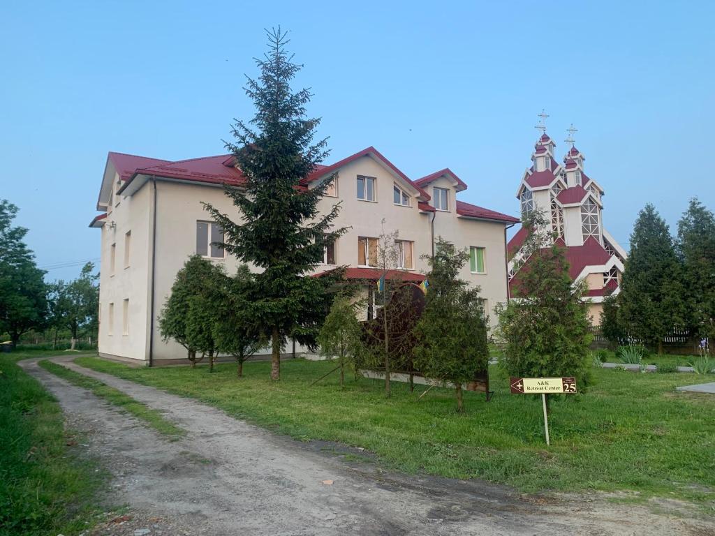 Budynek, w którym mieści się hostel