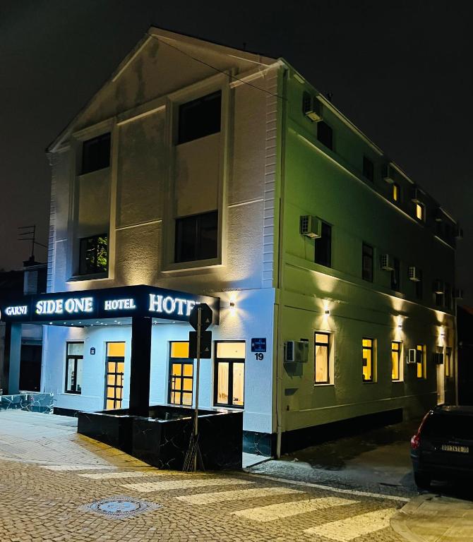 Side One Design Hotel Garni - Resim 27