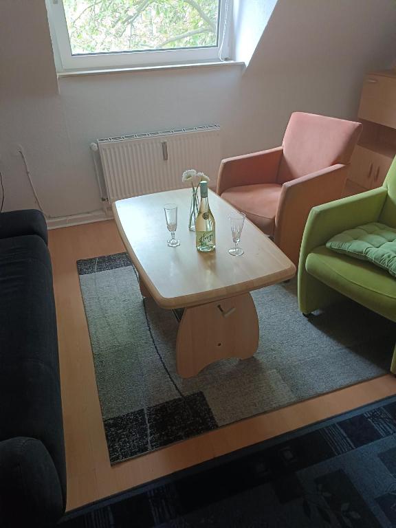 Posezení v ubytování Nette Kuschelige Wohnung