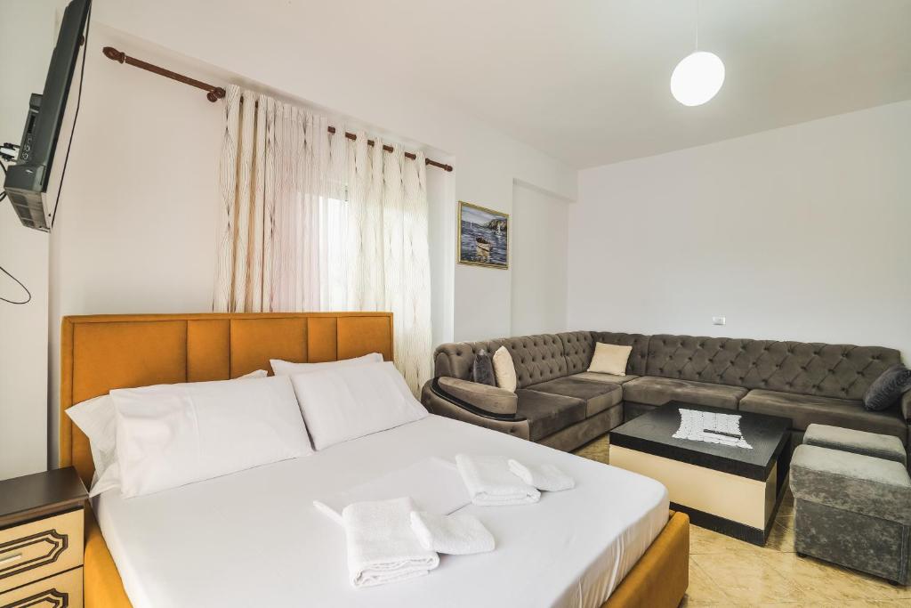 HOTEL RENATO - Standard Family Room
