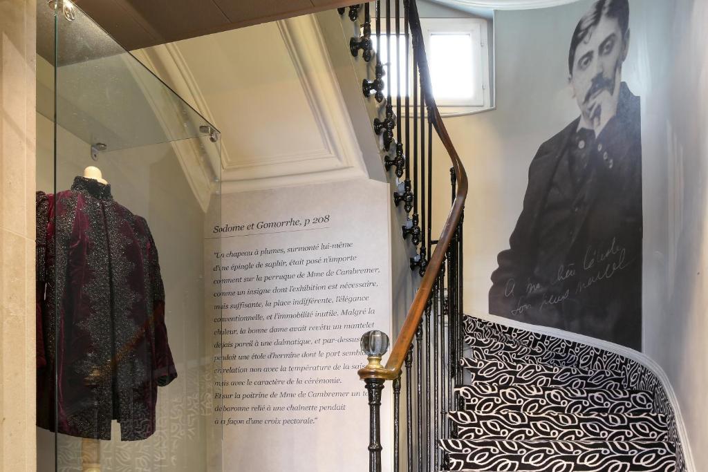 Hotel Litteraire Le Swann, BW Premier Collection - Resim 41