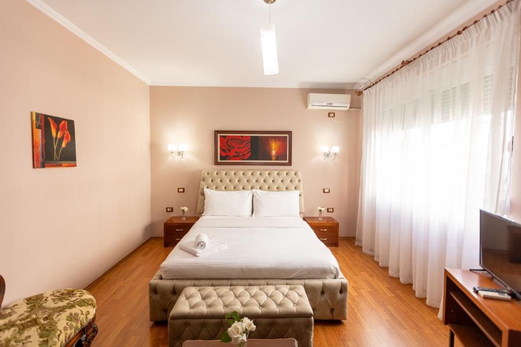 TV a/nebo společenská místnost v ubytování Prince Hotel