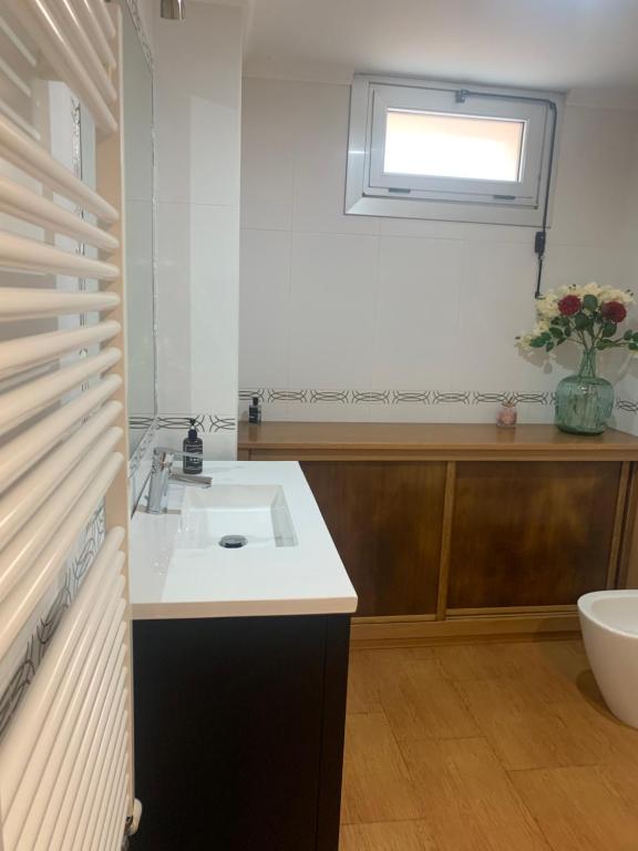 Kúpeľňa v ubytovaní CASA FAMILIAR COMPLETA EN PATOS NIGRAN