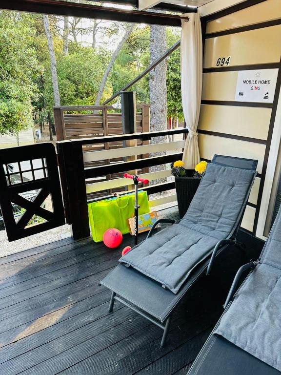 Balkón nebo terasa v ubytování Mobile home SIMS