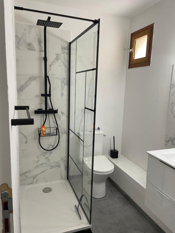 Kúpeľňa v ubytovaní Appartement avec jardin privatif