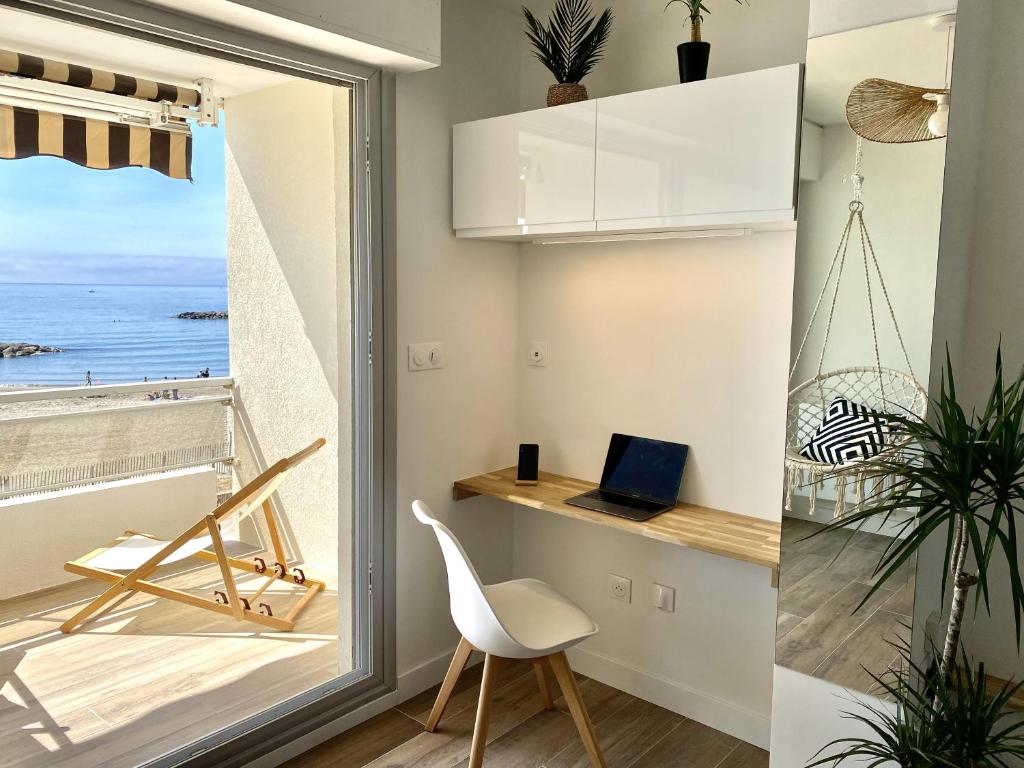 Balkón nebo terasa v ubytování Appartement Elida vue mer