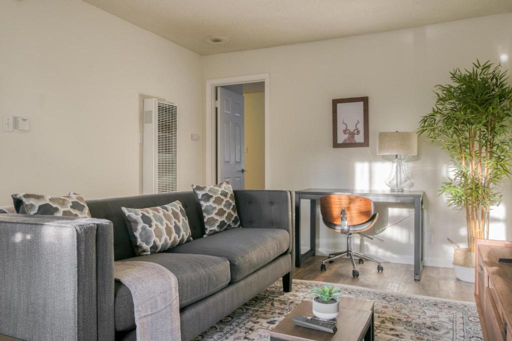 Apartment Beautiful Furnished 1BR in Walnut Creek, USA