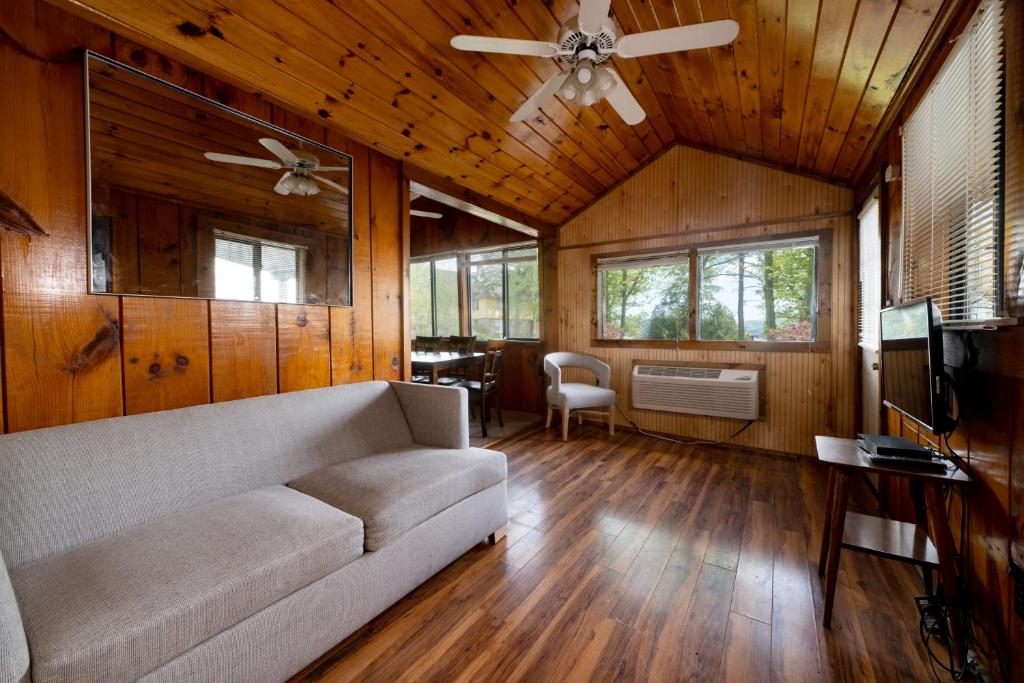 Depe Dene Lakeside Resort - Centro De Villa Superior De Dois Quartos