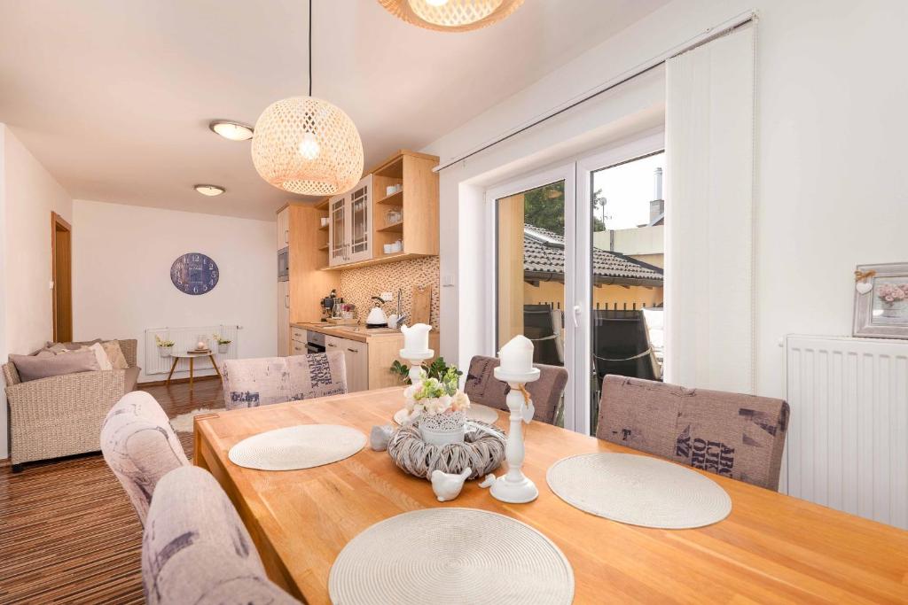 Dům u lázní Federer - Two-Bedroom Apartment
