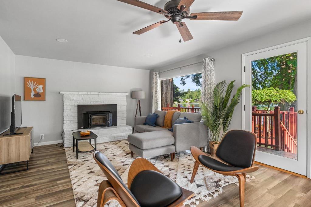 3BR House in Renton, Renton (updated prices 2024)