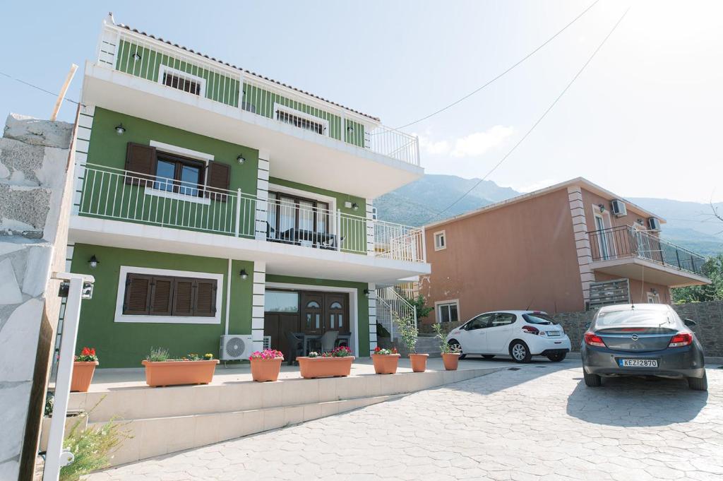 Nespecifikovaný výhled na hory nebo výhled na hory při pohledu z apartmánu