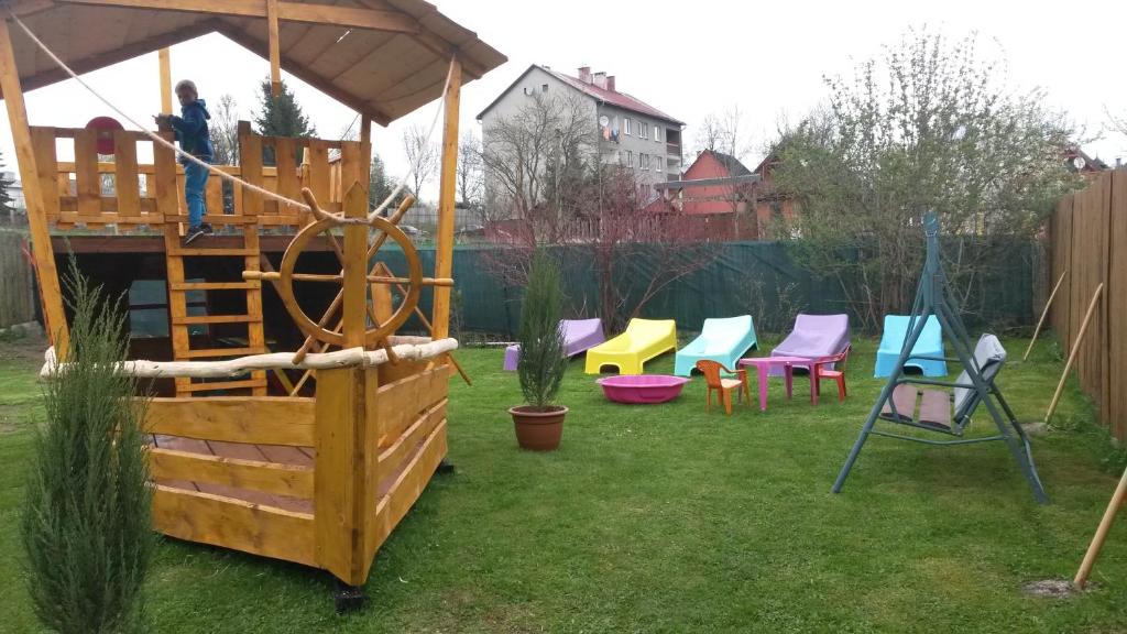 Vonkajšia záhrada v ubytovaní Chalupa Tália