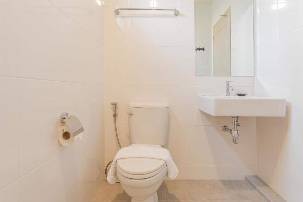 Koupelna v ubytování Ang Pao Hotel Phuket